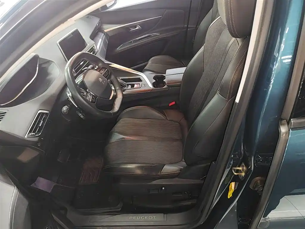 Peugeot 5008 2017 380THP 5-Seat Elite Edition фото 15