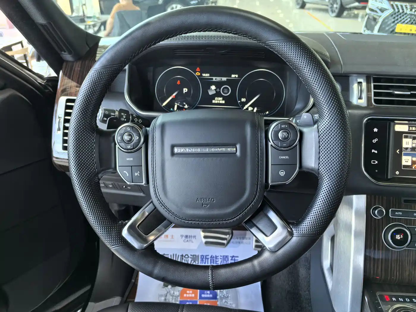 Land Rover Range Rover 2015 3.0 SC V6 Vogue фото 19