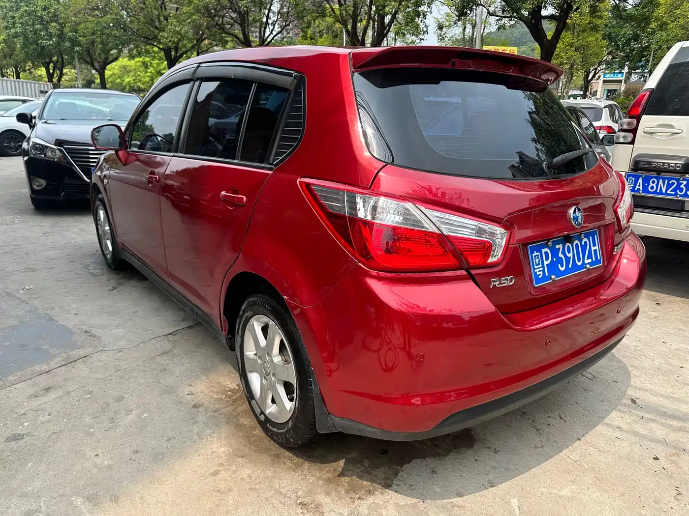 Venucia R50 2014 2013 1.6L Automatic Luxury Edition