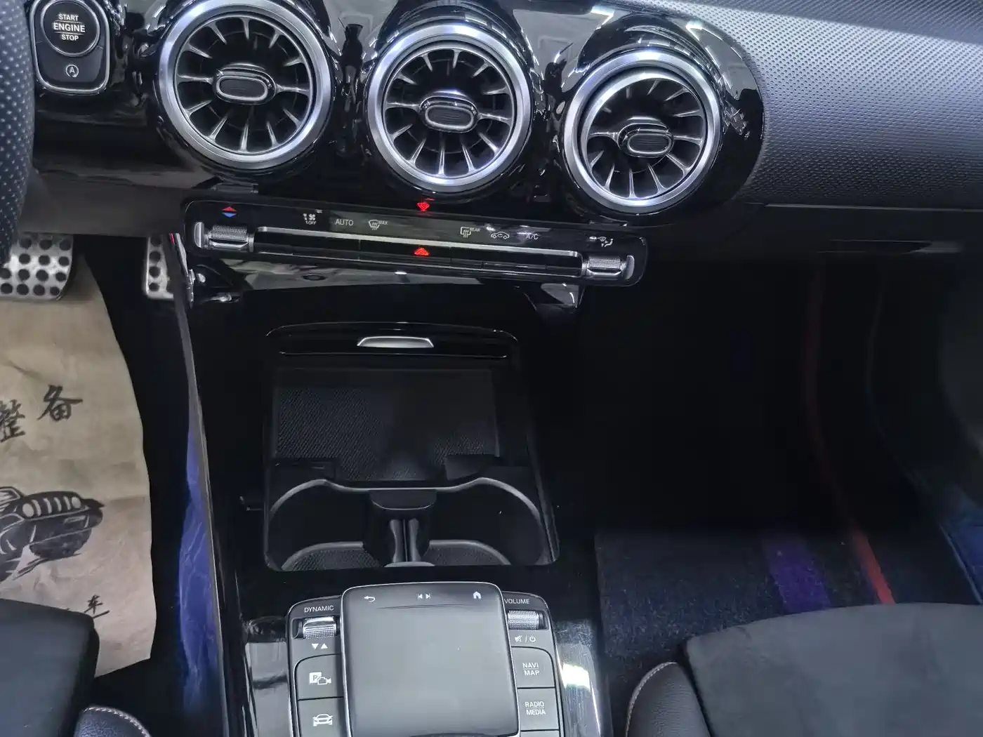 Mercedes-Benz CLA (Import) 2021 CLA 200 фото 11