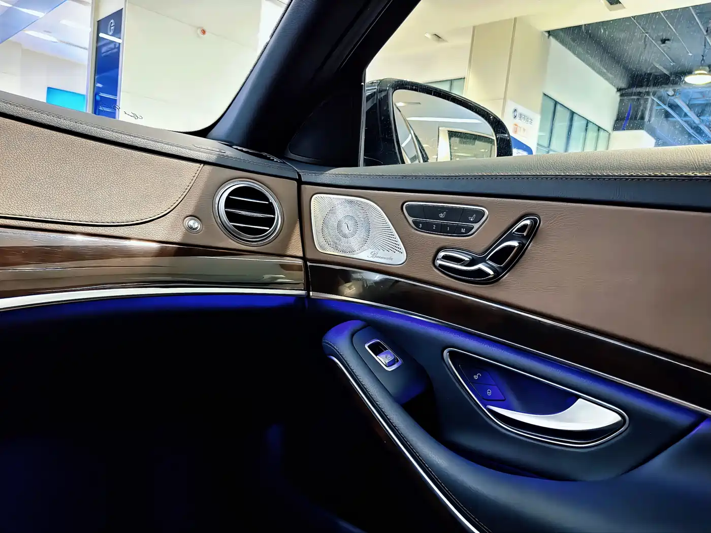 Mercedes-Benz Maybach S-Class 2015 S 400 4MATIC фото 16