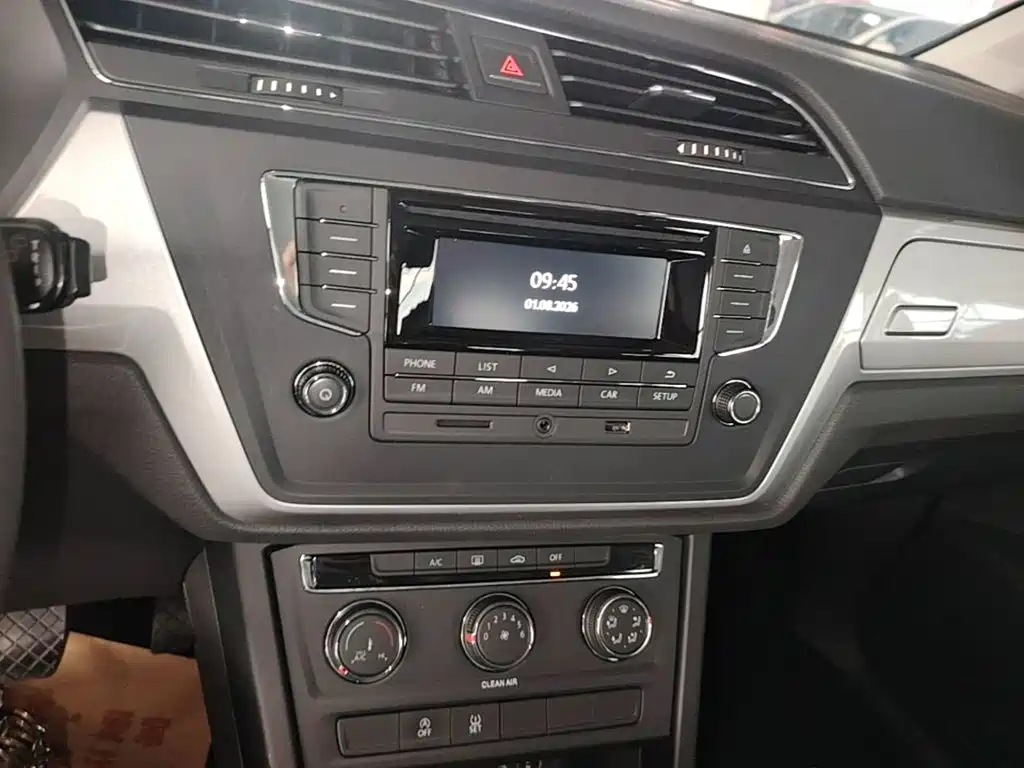 Volkswagen Touran 2019 2018 Touran L 280TSI DSG Trendline 7-seater China V