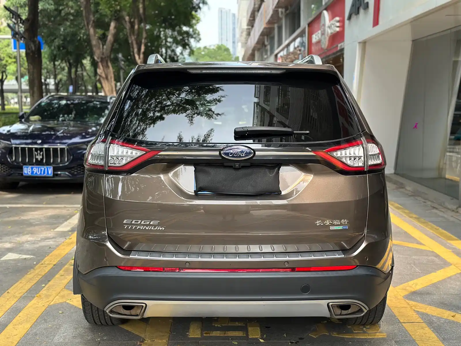 Фото 9 - Ford Edge