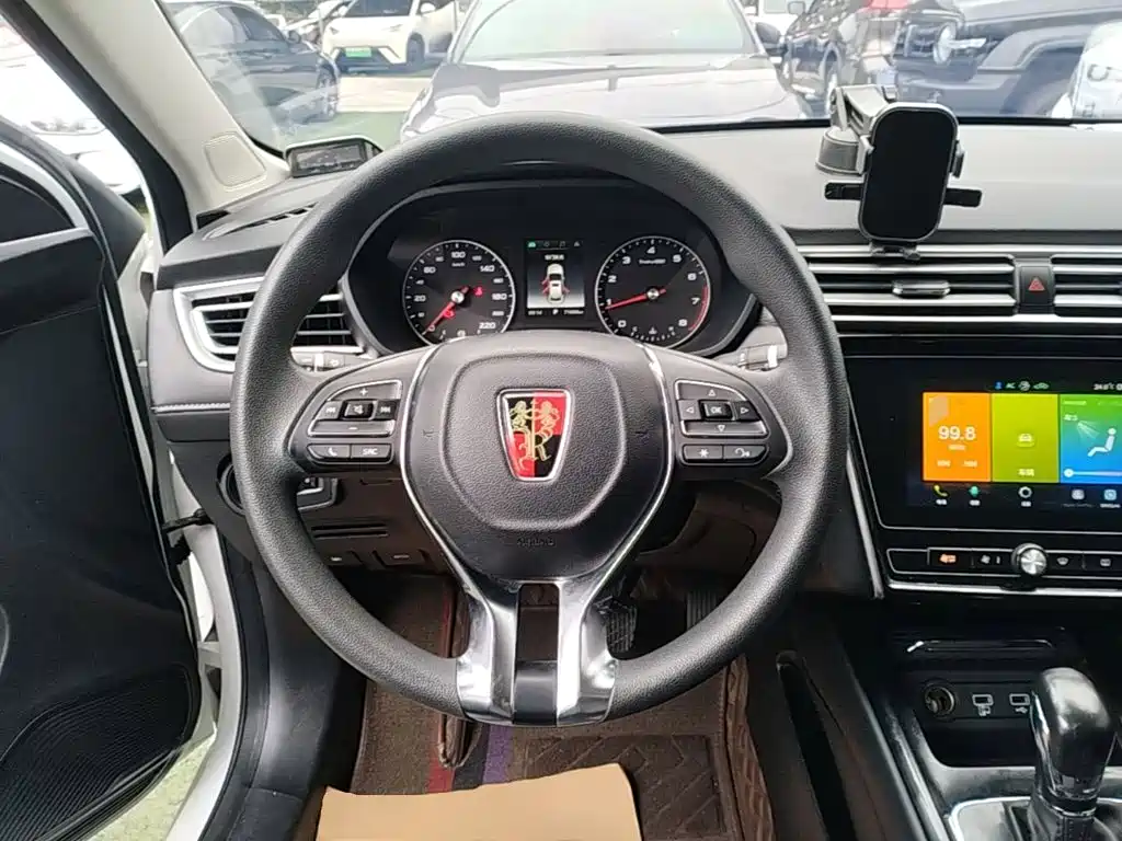 Roewe i5 2019 2019 1.5L Auto 4G-Connected Langyue Edition