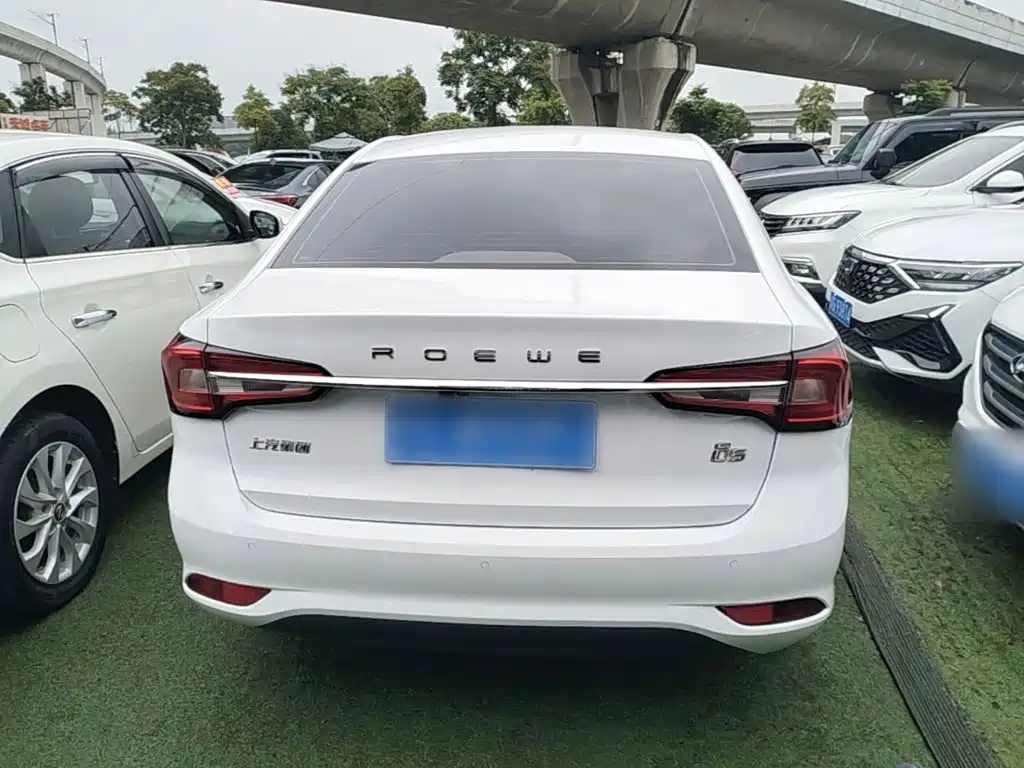 Roewe i5 2019 2019 1.5L Auto 4G-Connected Langyue Edition