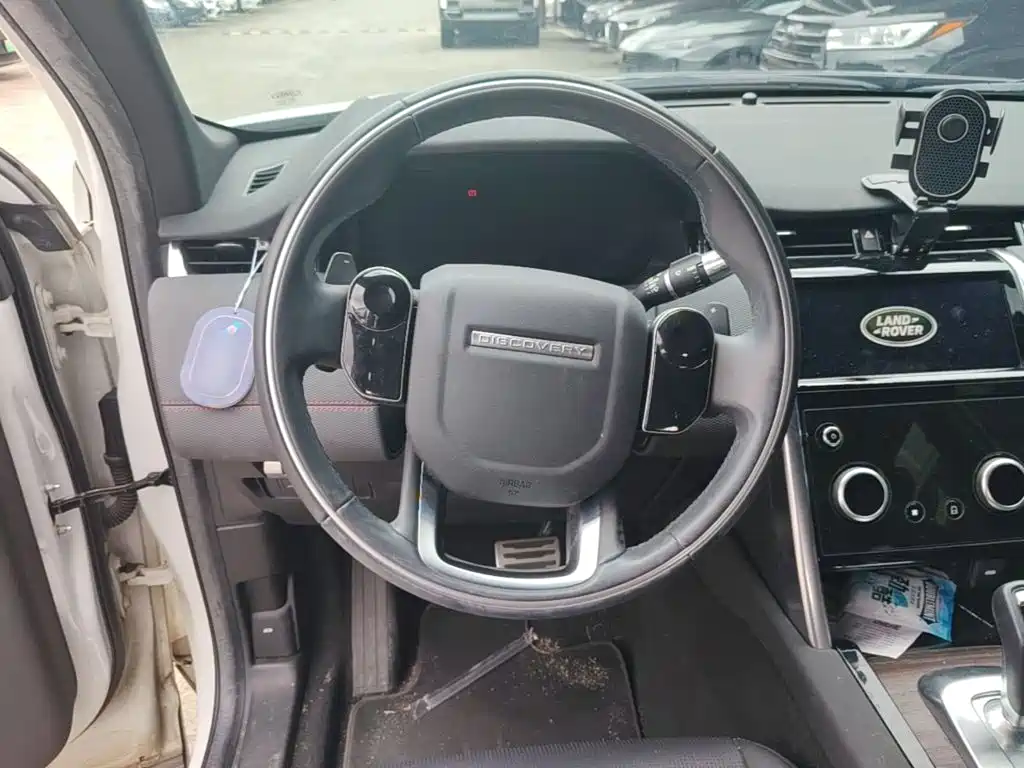 Фото 11 - Land Rover Discovery Sport
