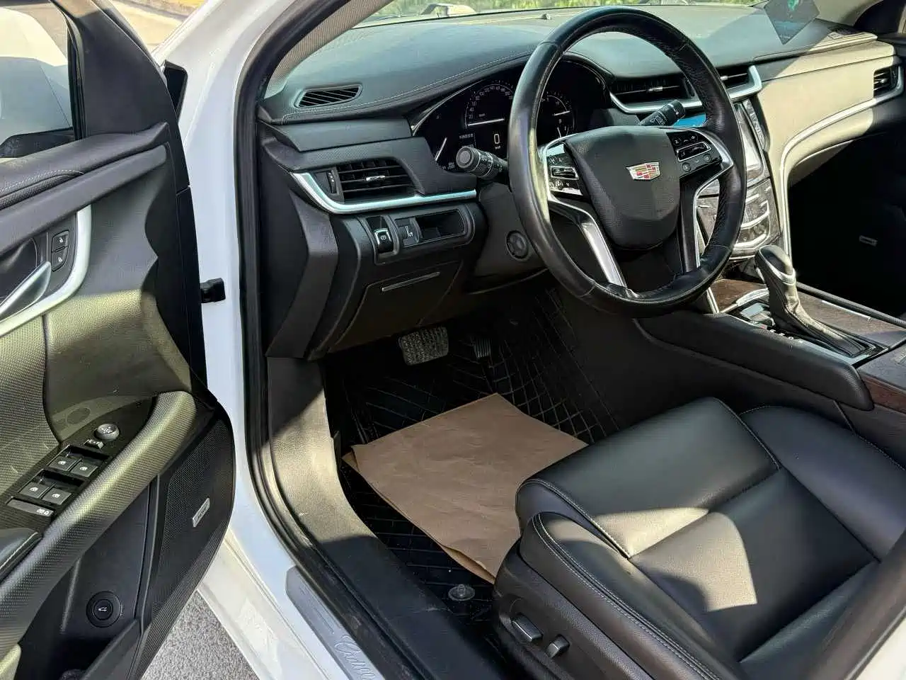 Cadillac XTS 2018 28T Technology фото 3