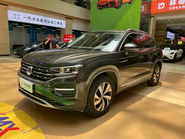Volkswagen Tayron 2021 280TSI 2WD Luxury Smart Connect — фото 3