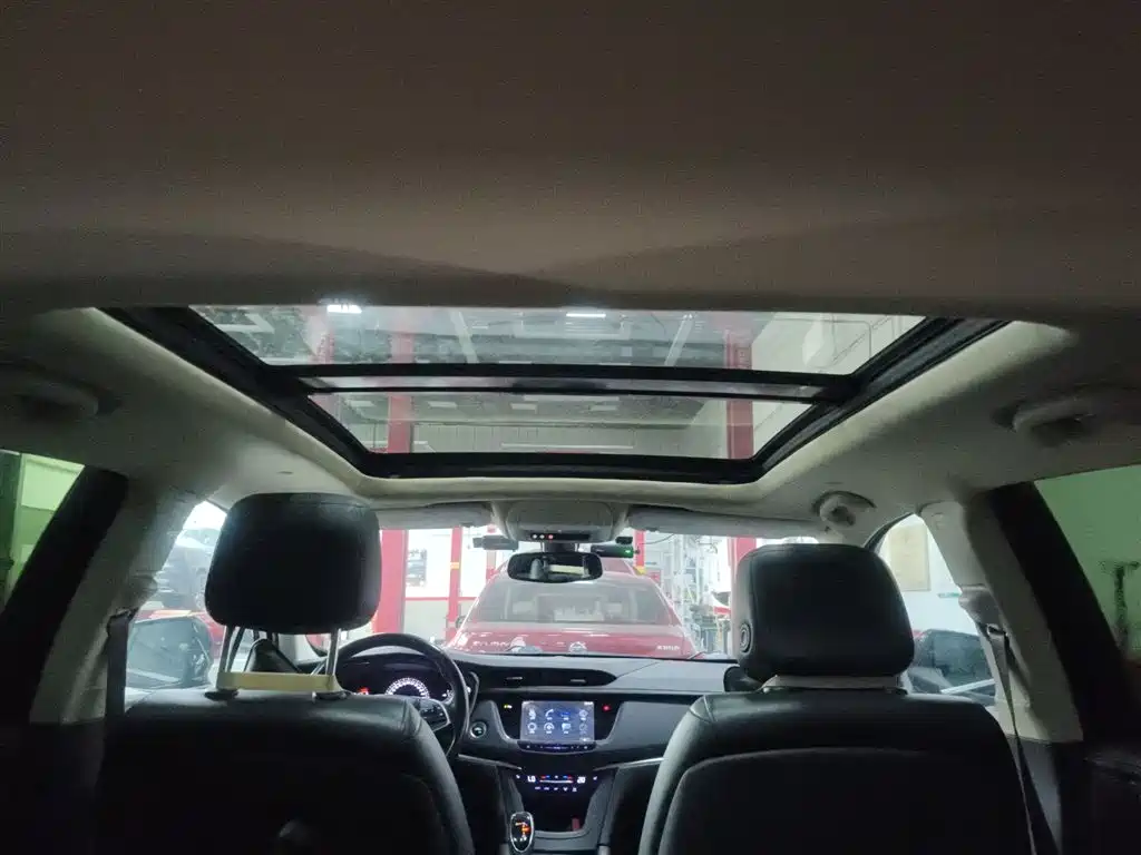 Cadillac XT5 2016 25T Luxury Model фото 9
