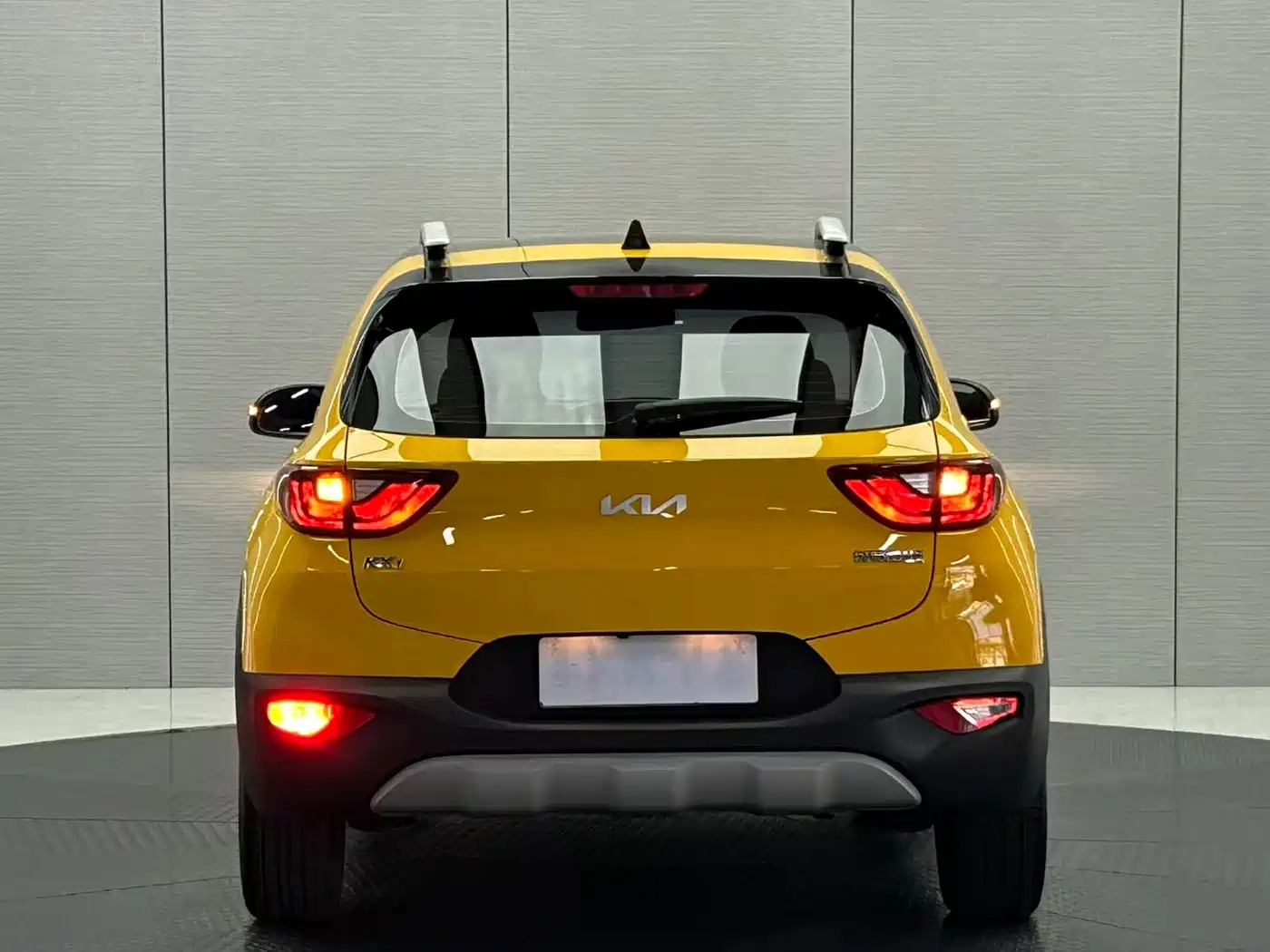 Kia KX1 2021 1.4L CVT Fun Sunroof Version фото 4