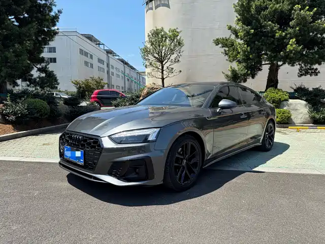 Audi A5 Sportback 40 TFSI, Стиль Драйв