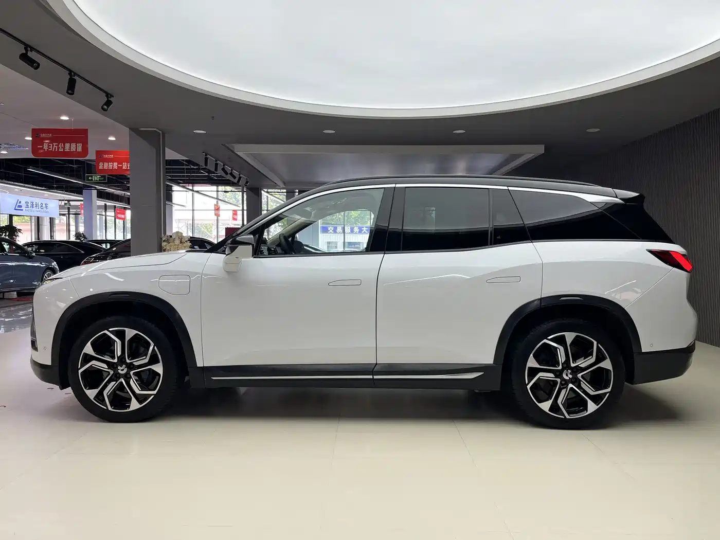 NIO ES8 2018 2018 Founder Edition