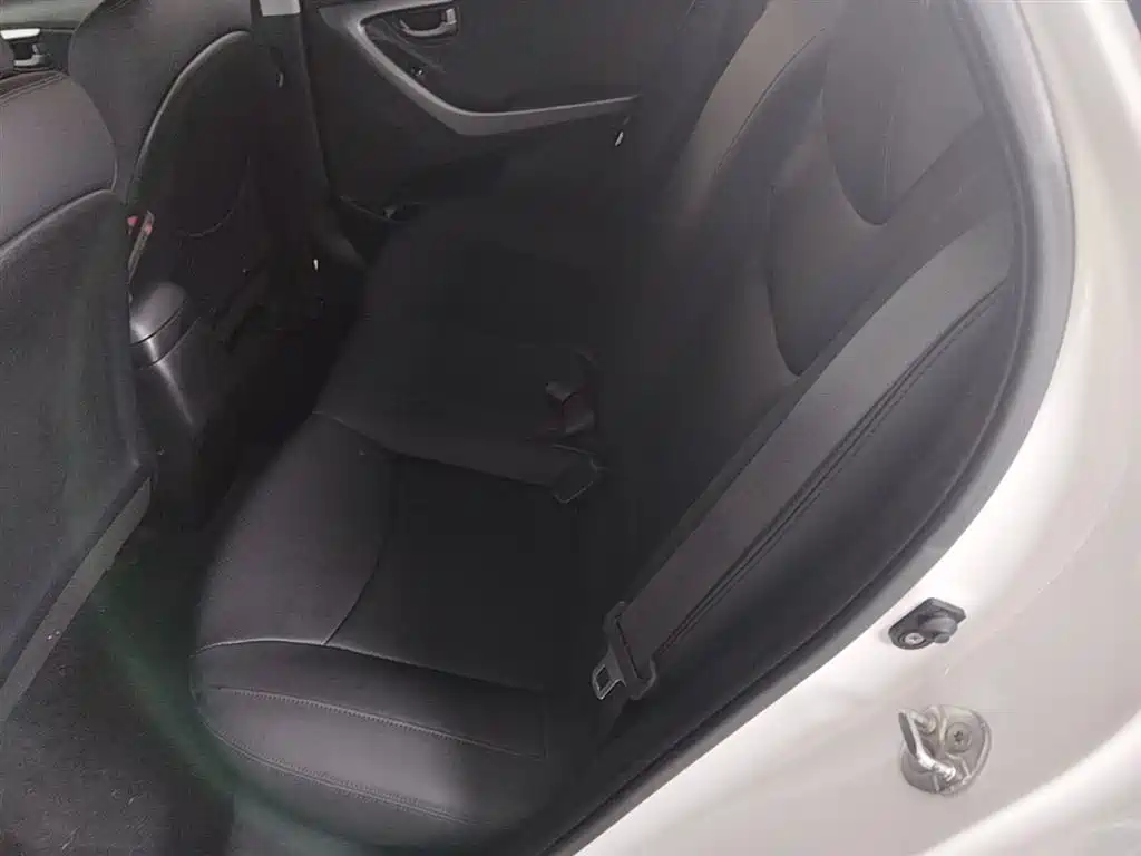 Hyundai Langdong 2015 1.6L Auto Trend фото 17