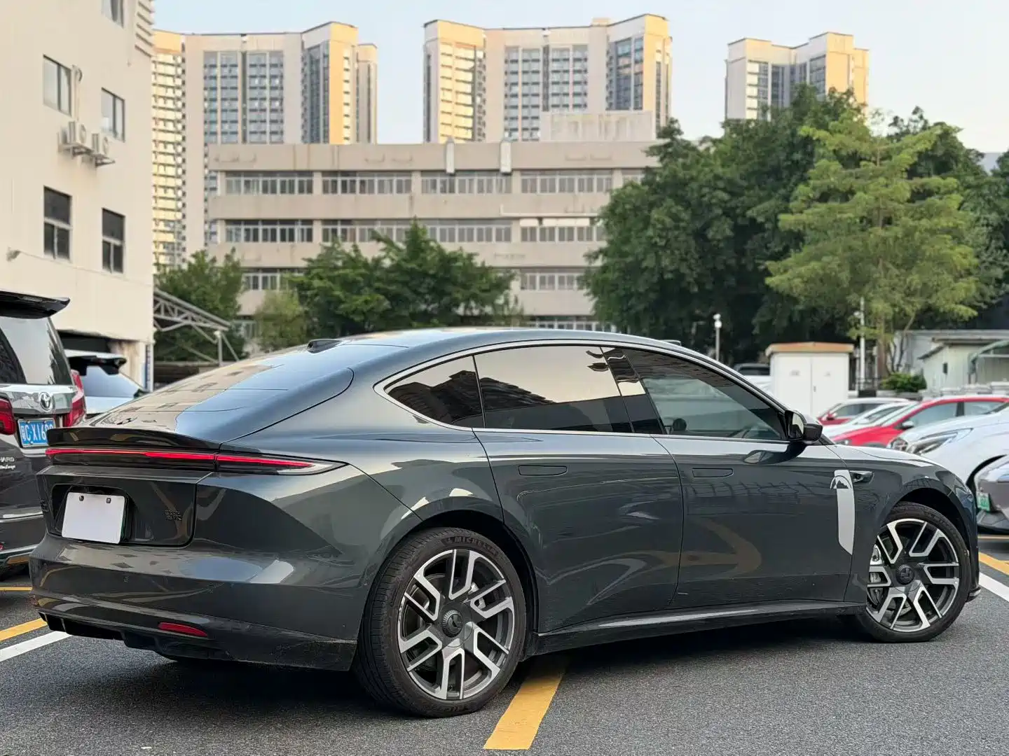 Фото 3 - NIO ET5