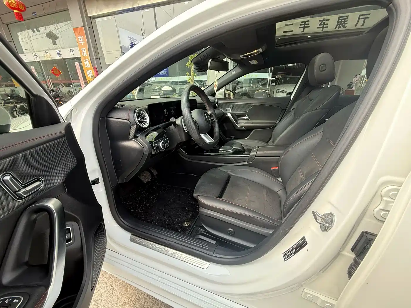 Mercedes-Benz A-Class 2023 A 200 L Fashion фото 4