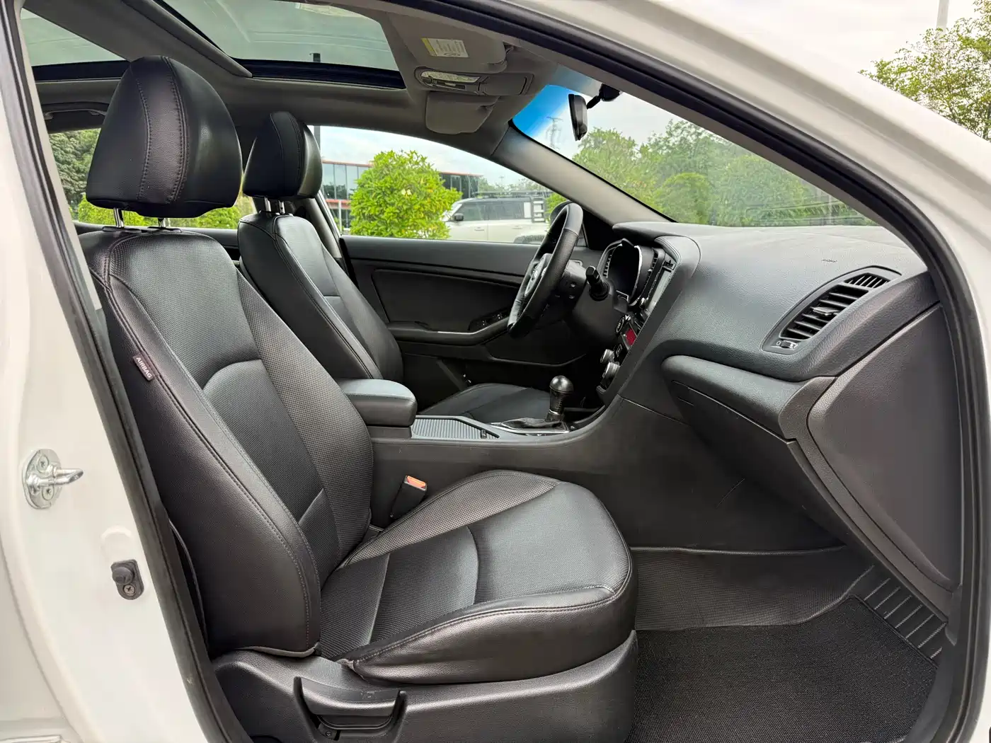 Kia K5 2014 2.0L Automatic LUXURY фото 15