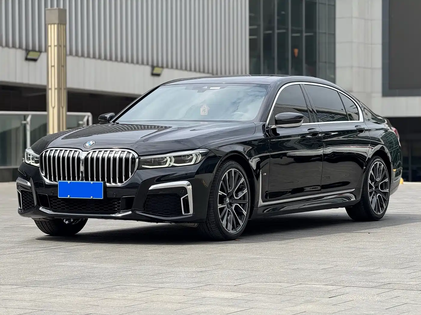BMW 7 Series 2019 740Li Leading M Sport Package
