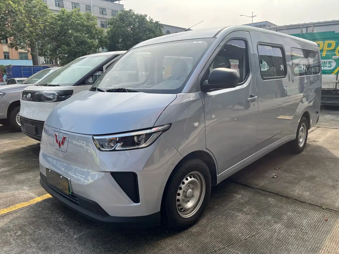 Wuling Motors Wuling Yangguang 2026 2026 Model 440km Passenger Van Comfort Version (6-Seater)