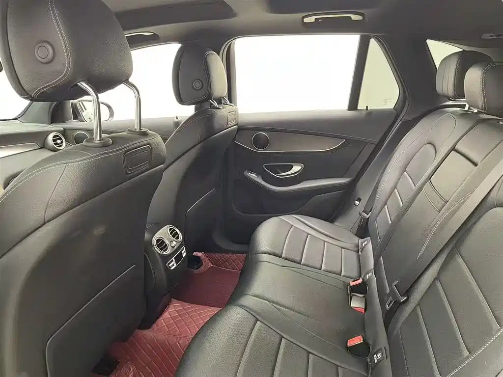 Mercedes-Benz GLC 2018 Facelift GLC 260 4MATIC Luxury фото 9
