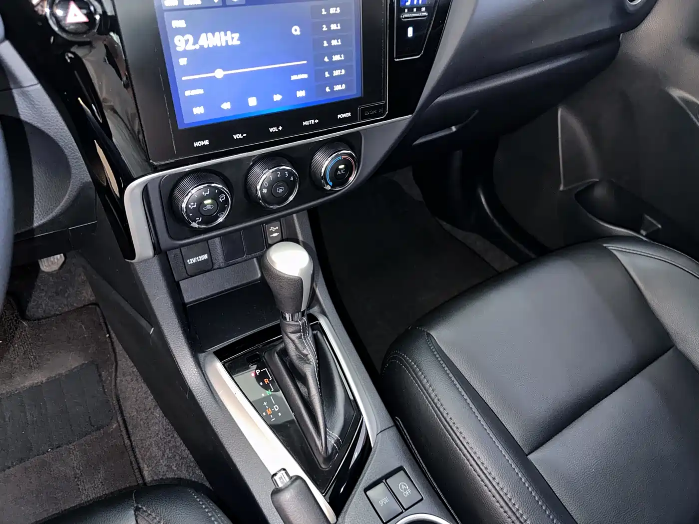 Toyota Levin 2017 Facelift 185T CVT Elite (China V) фото 10