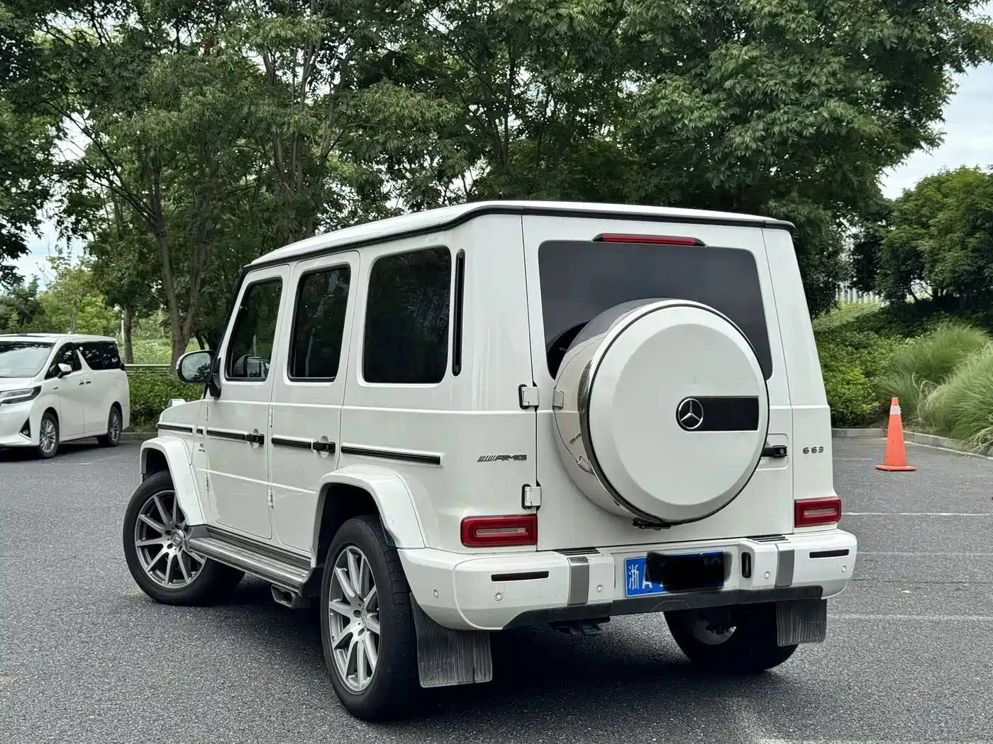 Фото 10 - Mercedes-Benz G-Class AMG