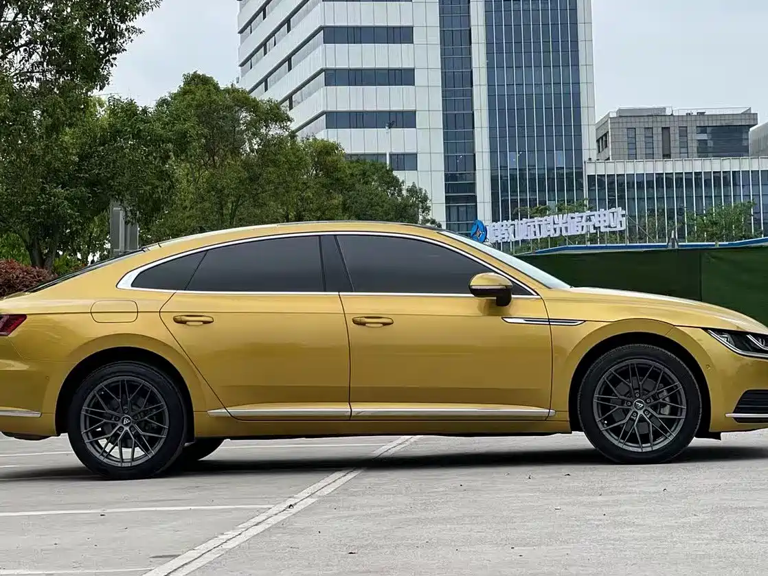 Volkswagen FAW-Volkswagen CC 2019 330TSI Charming Appearance (China V) фото 8