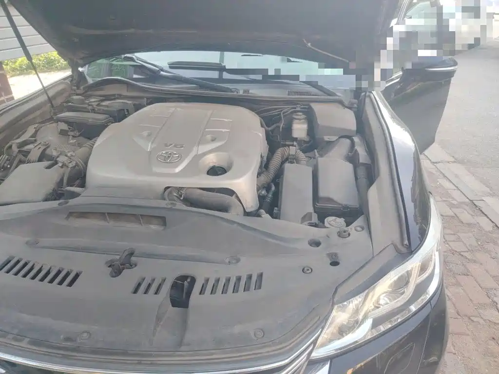 Photo 22 - Toyota Crown