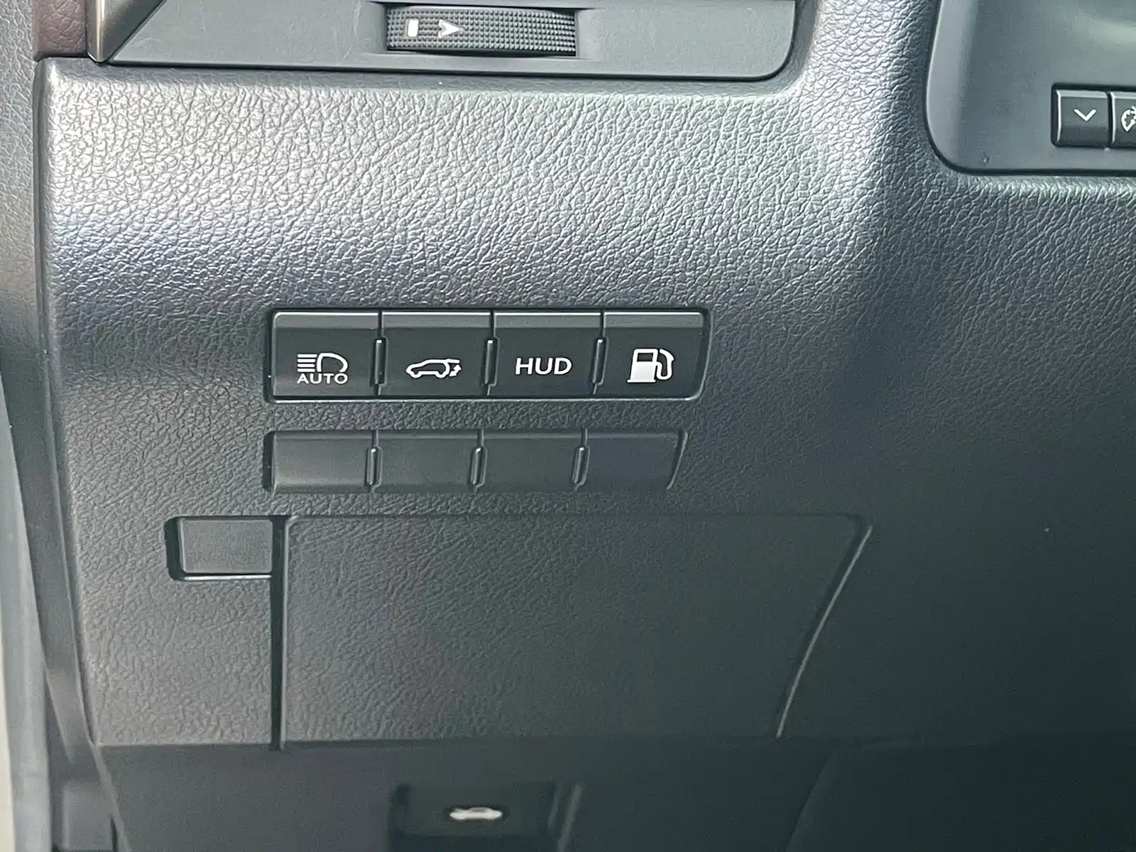 Photo 11 - Lexus RX