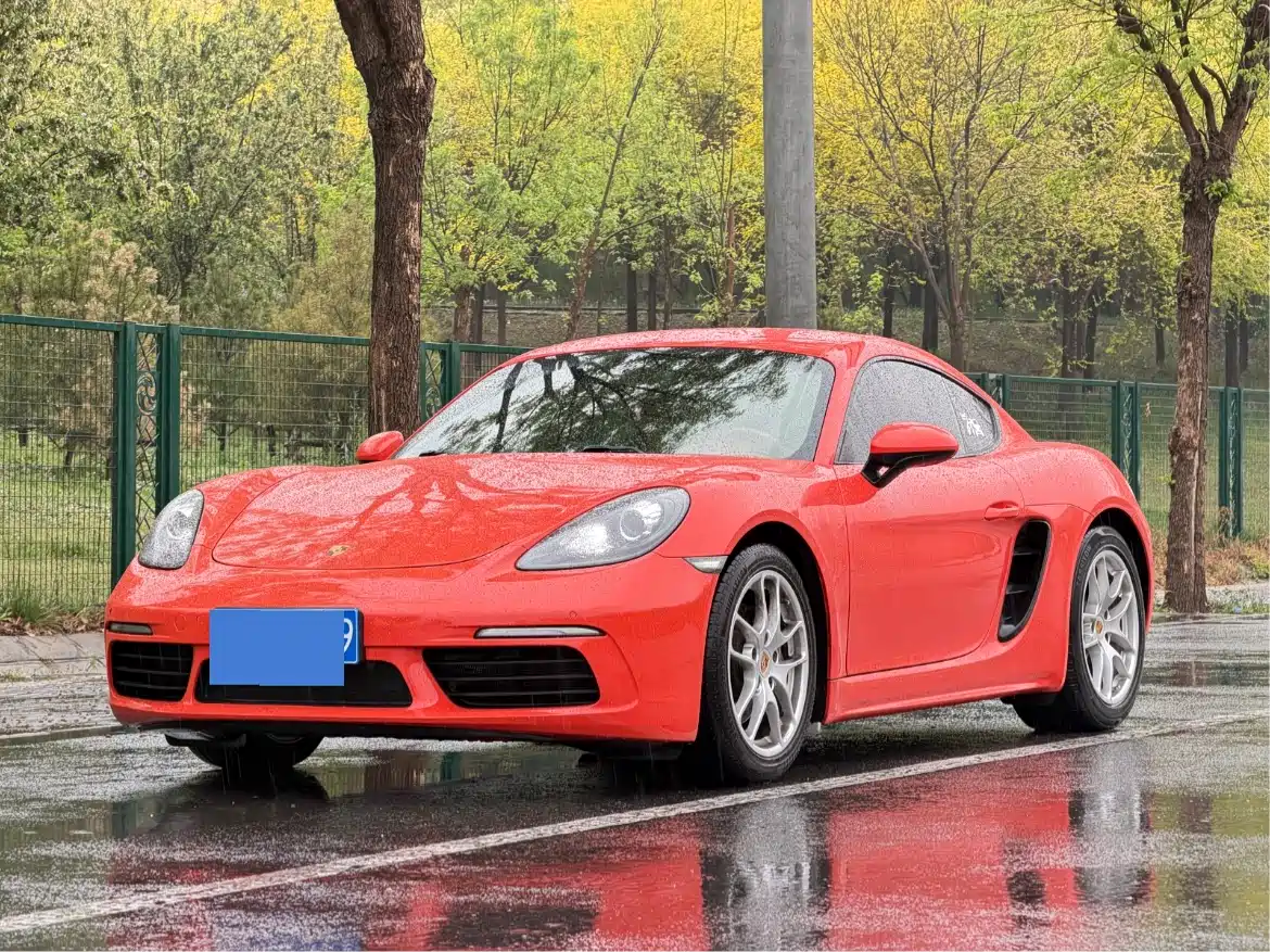 Porsche 718 2020 Cayman 2.0T фото 2