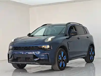 Lynk & Co 01