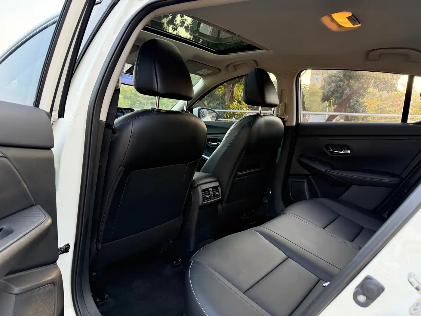 Nissan SYLPHY, миниатюра 6