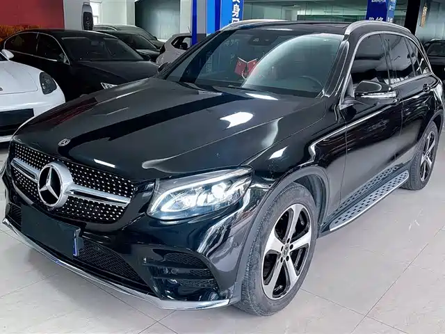 MERCEDES-BENZ GLC