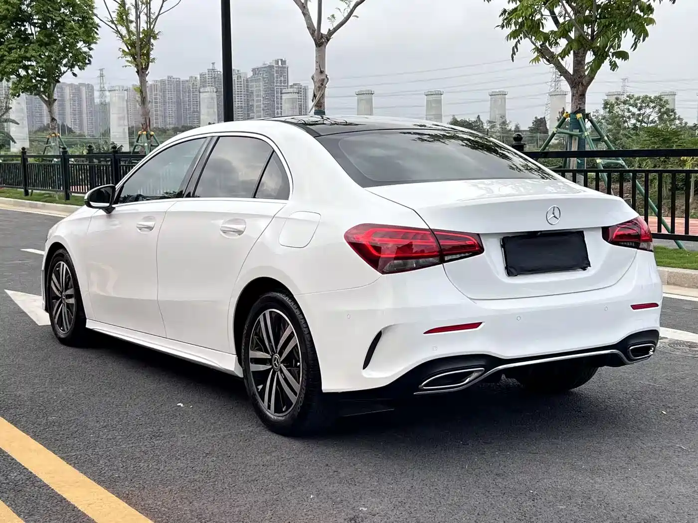 Mercedes-Benz A-Class 2020 A 180 L Sport Sedan фото 7