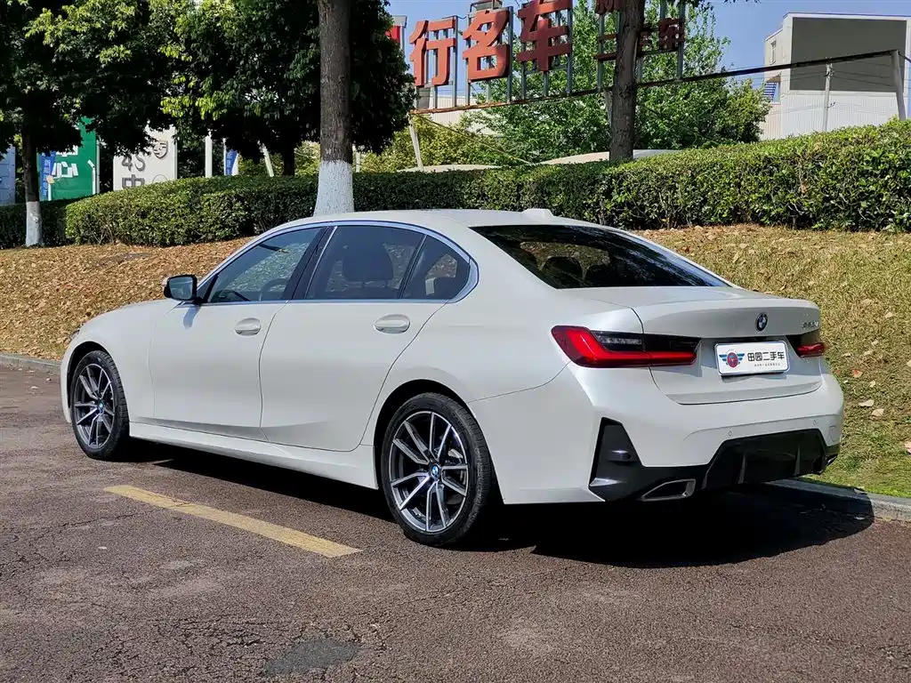 BMW 3 Series 2023 320Li M Sport Package фото 4