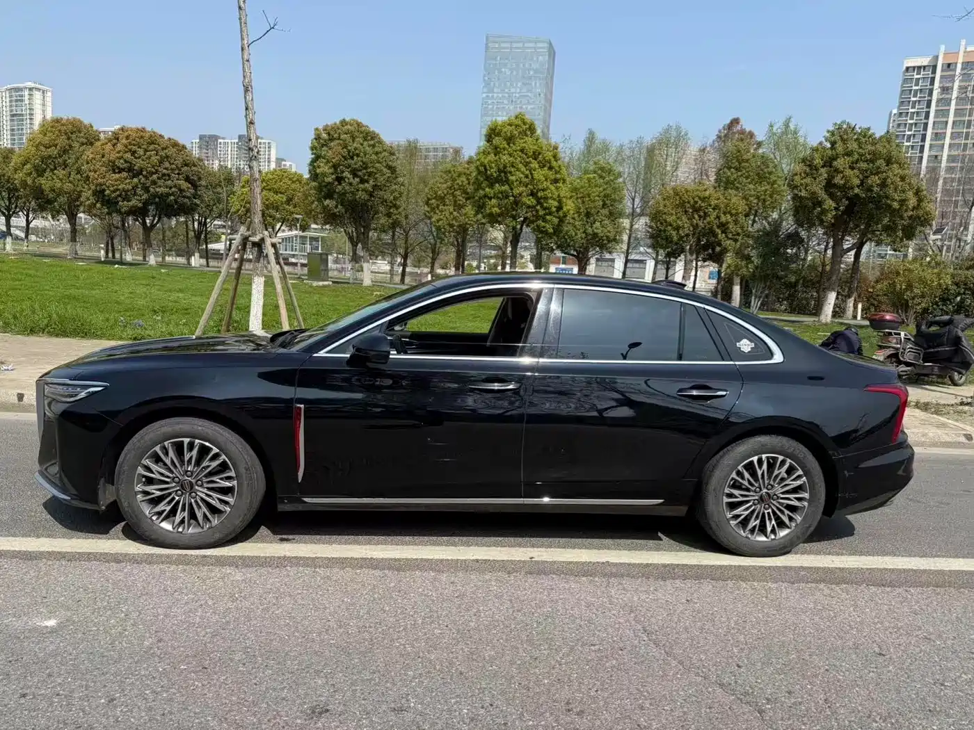 Hongqi HONGQI H5