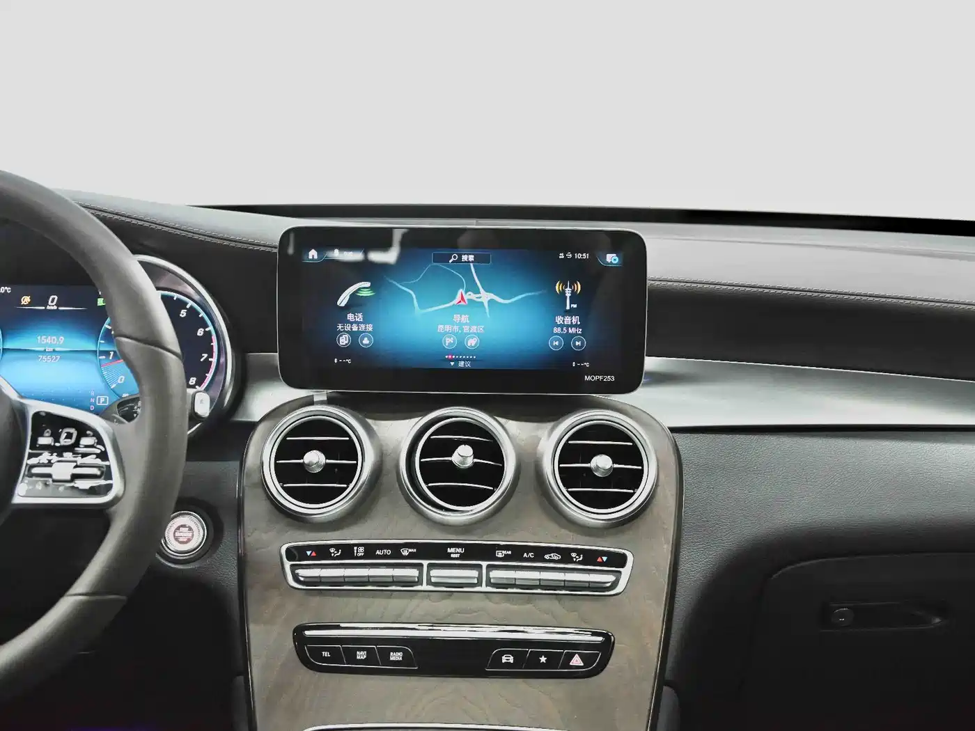 Mercedes-Benz GLC 2020 Facelift GLC 300 L 4MATIC Dynamic фото 32
