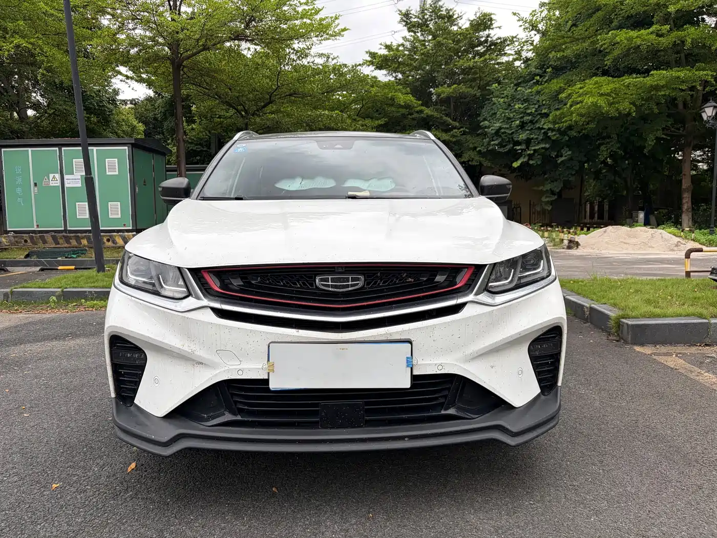Фото 2 - Geely Coolray