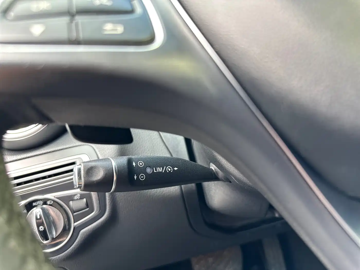 Mercedes-Benz C-Class 2016 C 200 L фото 12