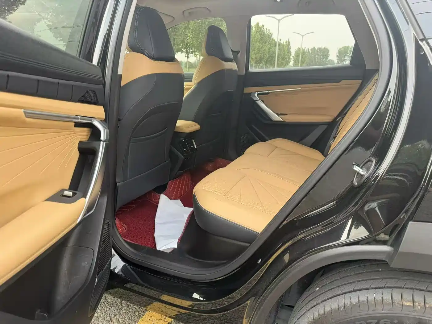 Geely Boyue L 2023 1.5TD DCT Luxury Model фото 6