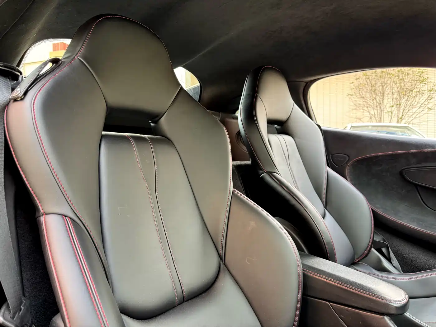 McLaren 570 2015 570S 3.8T Coupe фото 8