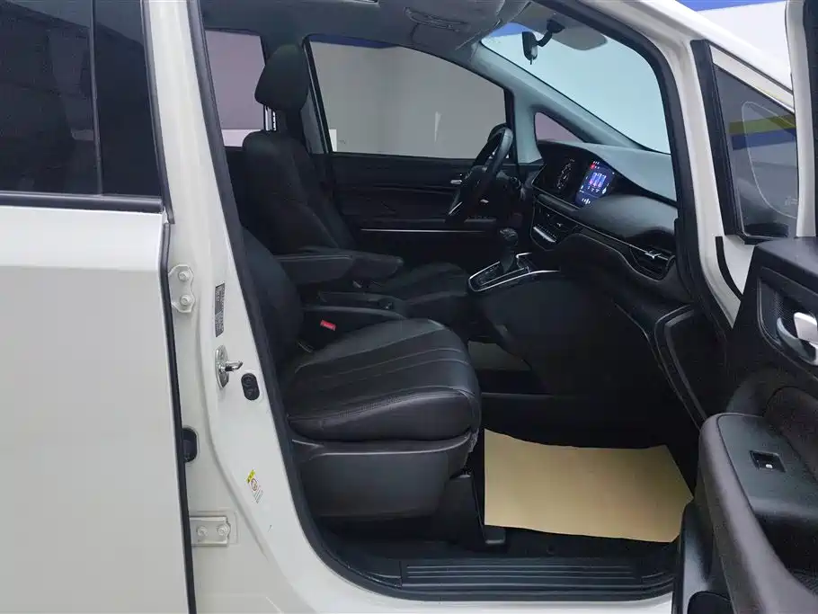 GAC Trumpchi Trumpchi M6 2019 270T DCT Premium Edition (7-seater) (China VI) фото 8