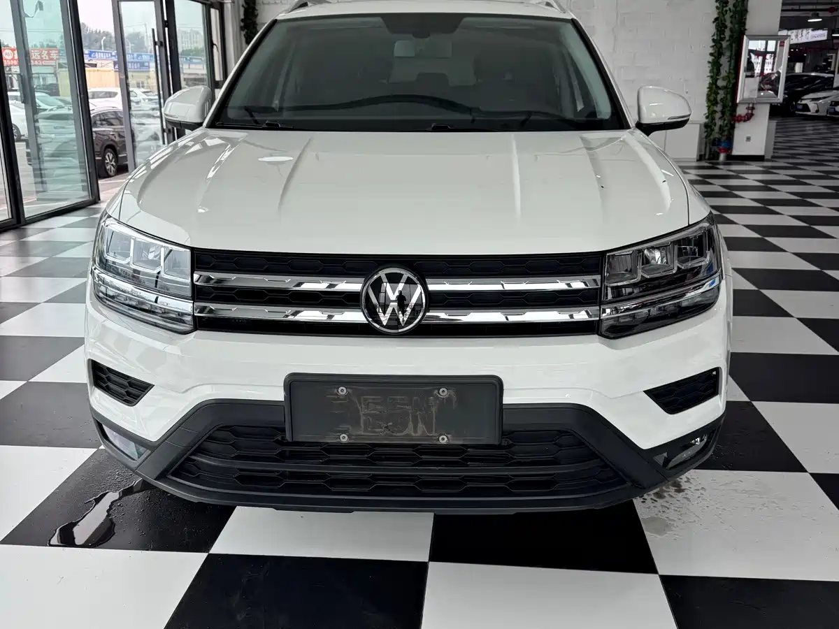 Volkswagen Tharu, миниатюра 2