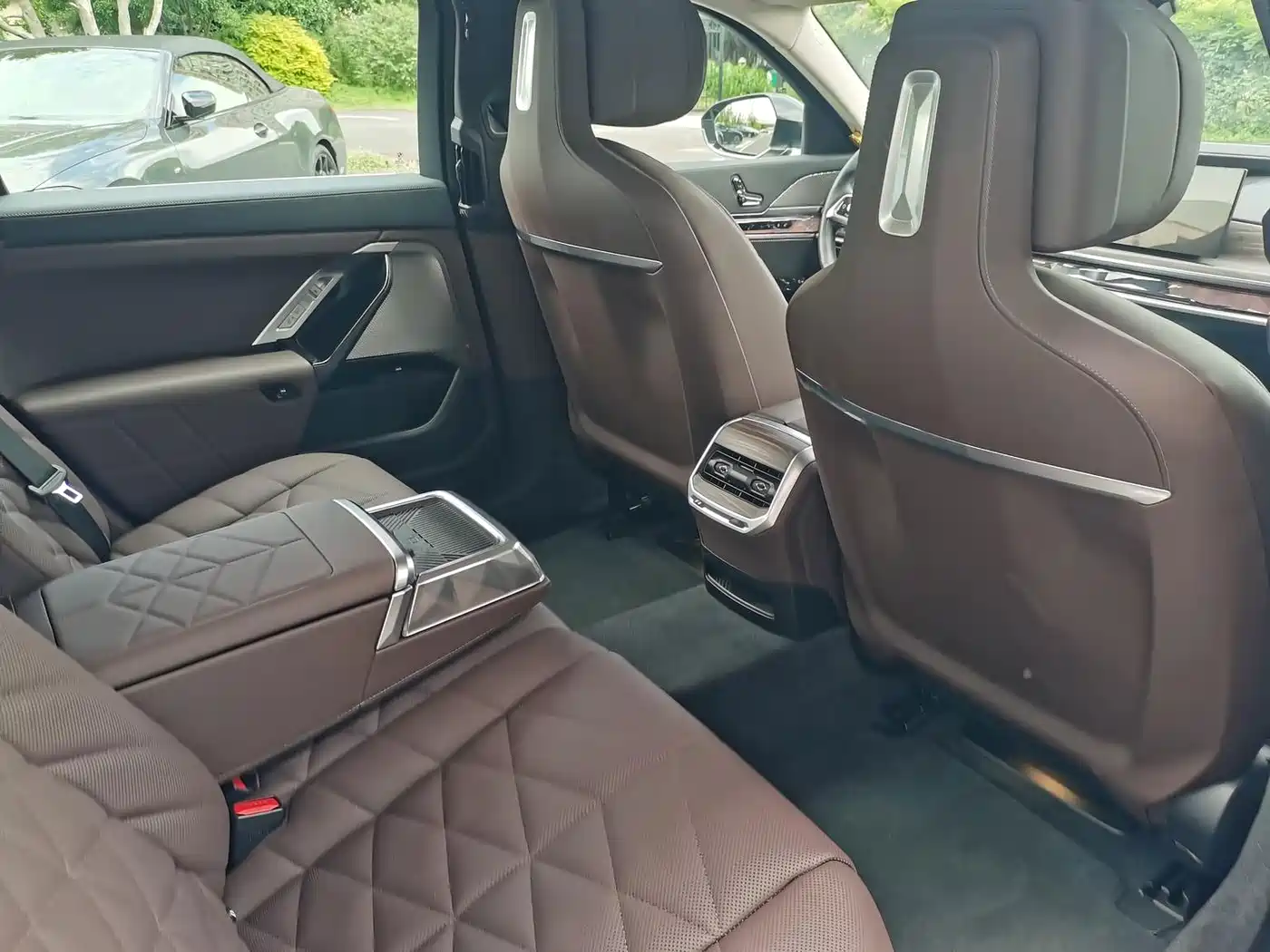 BMW i7 2025 2023 eDrive50L Leading Luxury Package