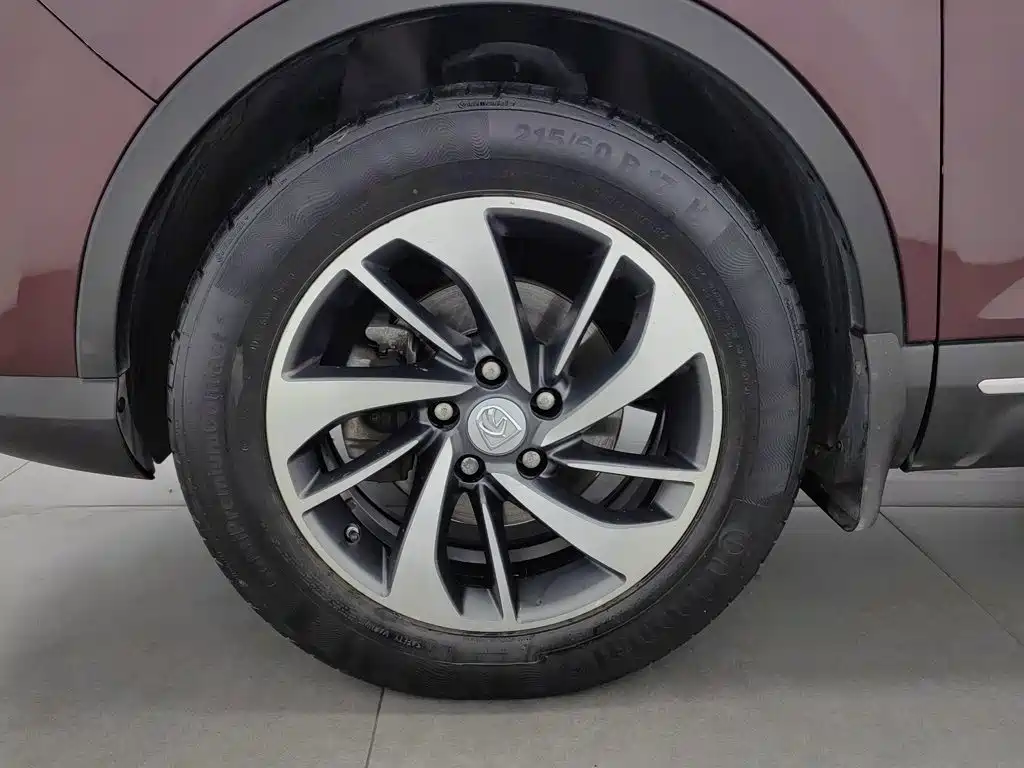 Baojun 560 2017 2016 1.8L iAMT Luxury