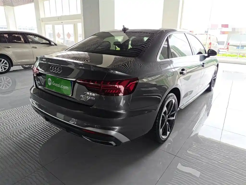 Audi A4L 2022 40 TFSI Fashion Dynamic фото 7