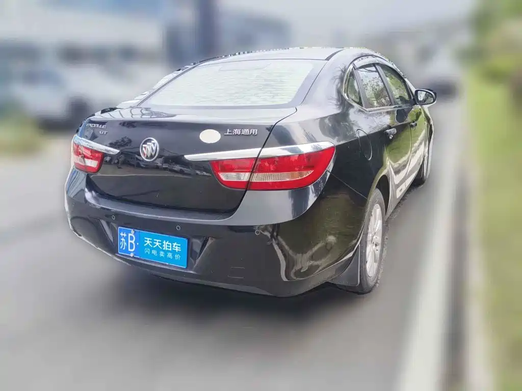 Фото 2 - Buick Excelle
