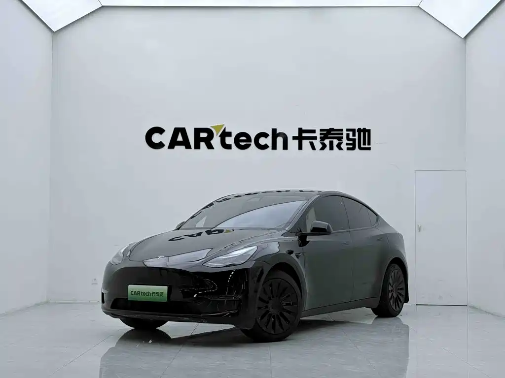 Tesla Model Y 2021