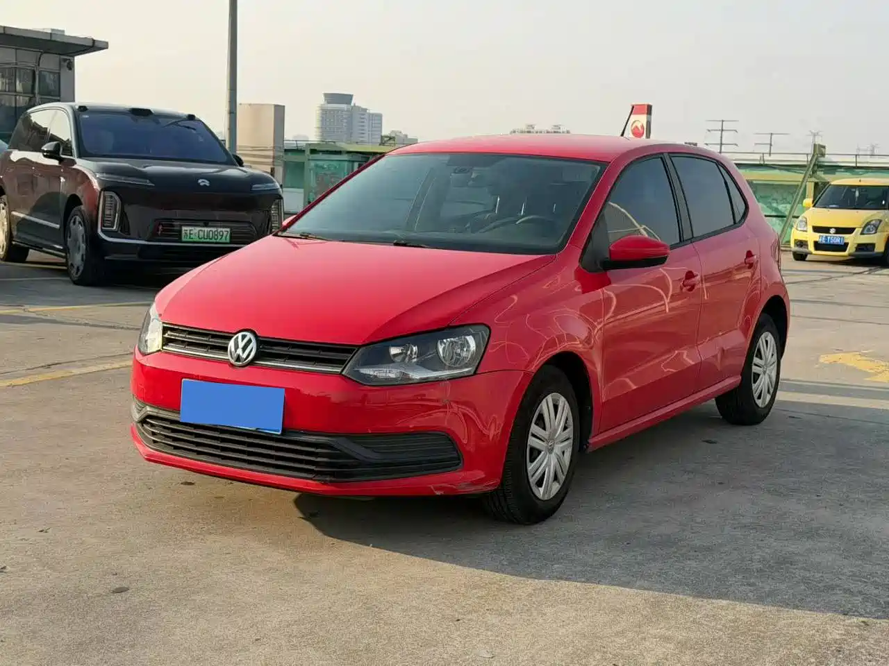 Photo 2 - Volkswagen Polo