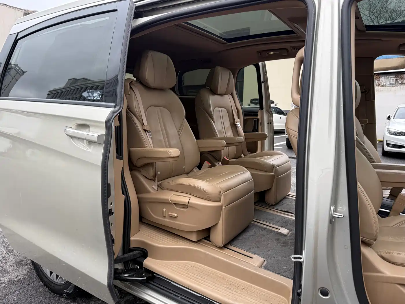 Buick GL8 2018 ES 28T Luxury Type China VI фото 18