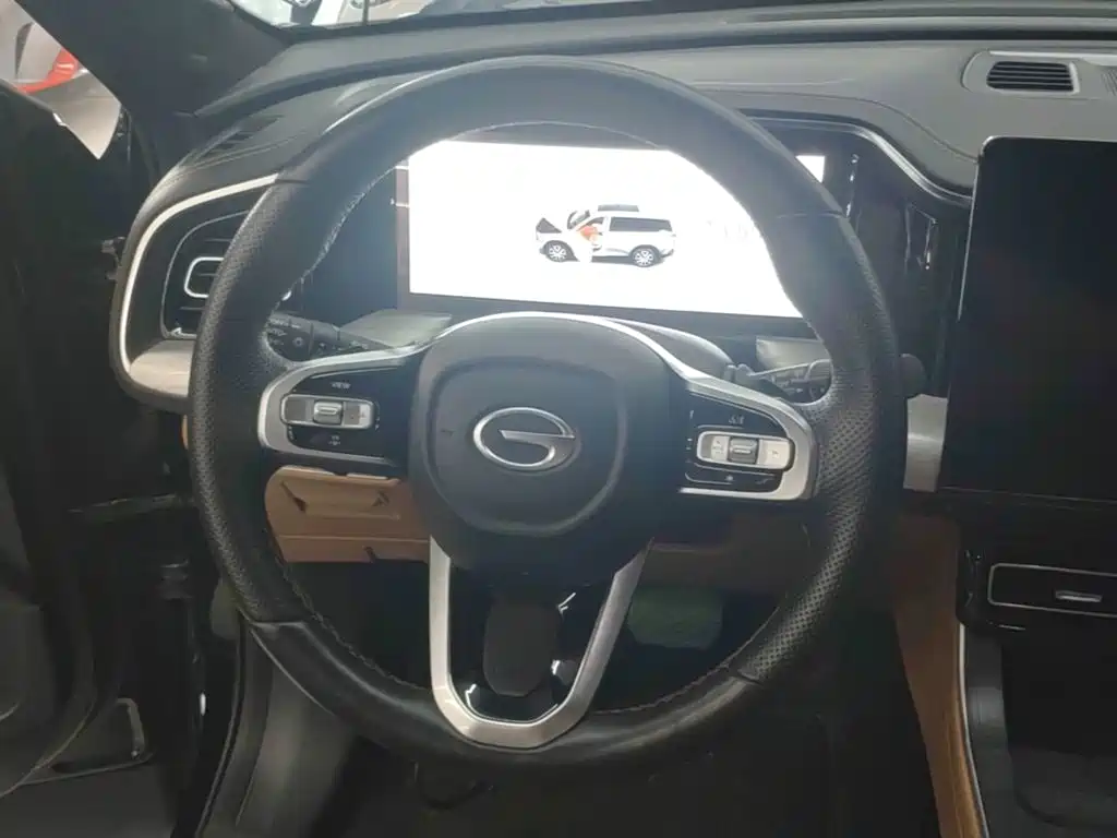 GAC Trumpchi Trumpchi GS8 2024 2024 Navigator Series 2.0TGDI 2WD Luxury Smart Connect Edition